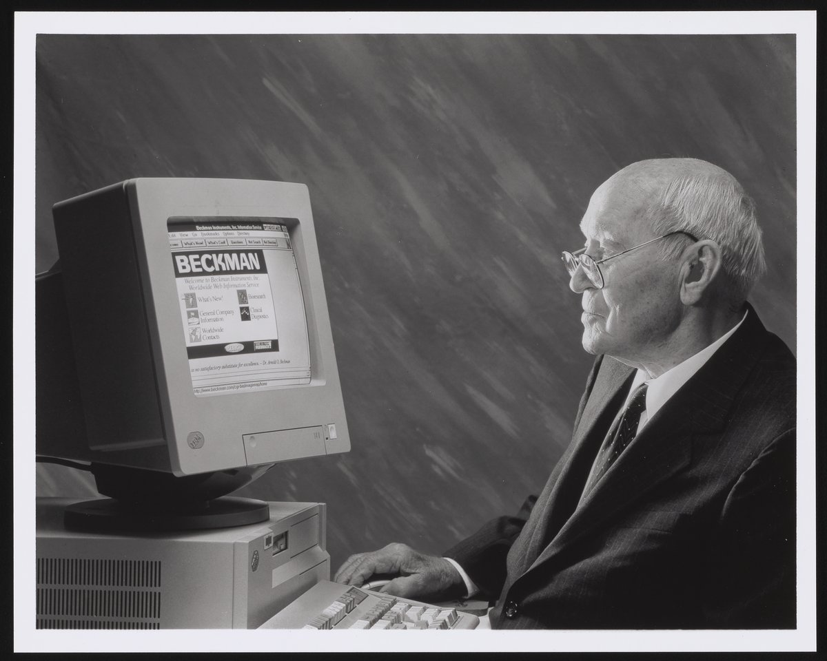 Arnold O. Beckman viewing the Beckman Instruments website - Science ...