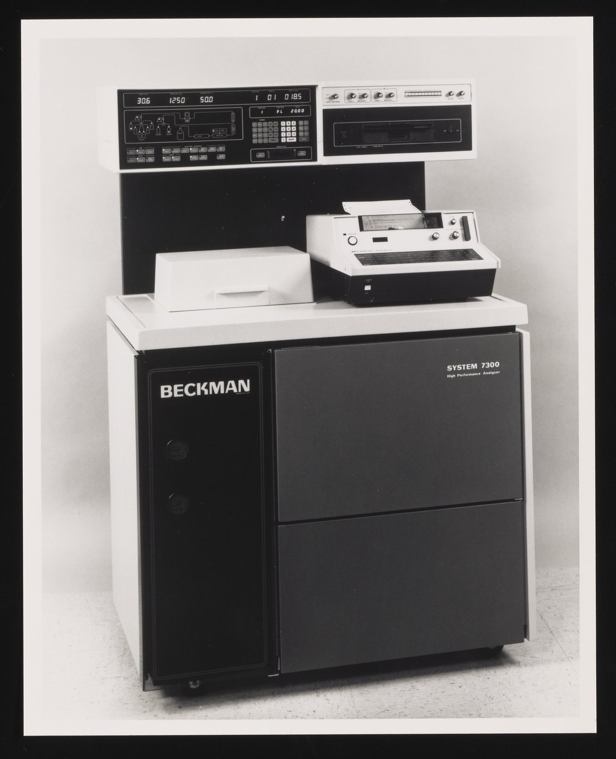Beckman System 7300 High Performance Analyzer - Science History ...