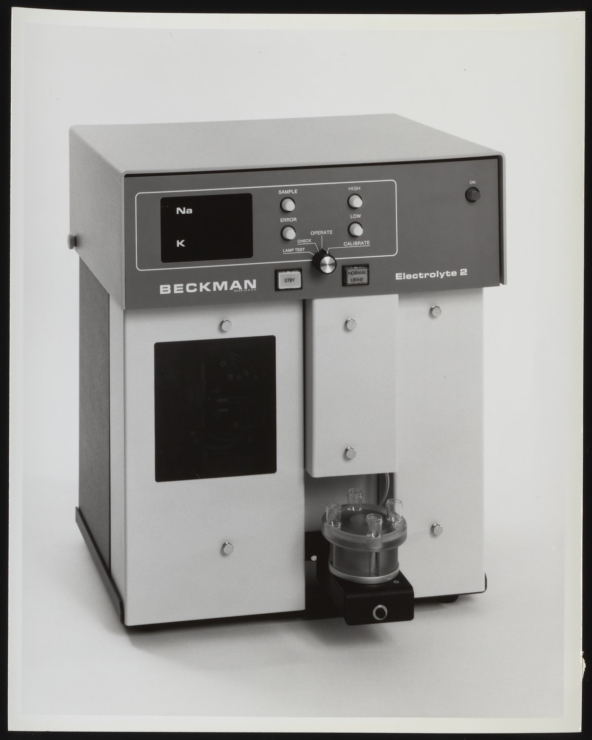 Beckman Electrolyte 2 - Science History Institute Digital Collections